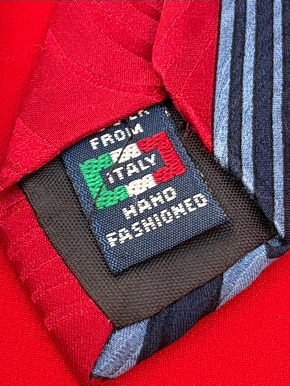 Valentino Paris vintage silk tie!!